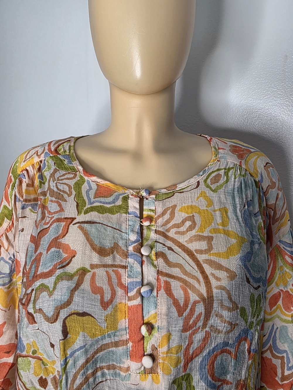 Vince Camuto Multicolor Floral Scoop-Neck Button Front Tunic Size US/XL - Picture 8 of 11